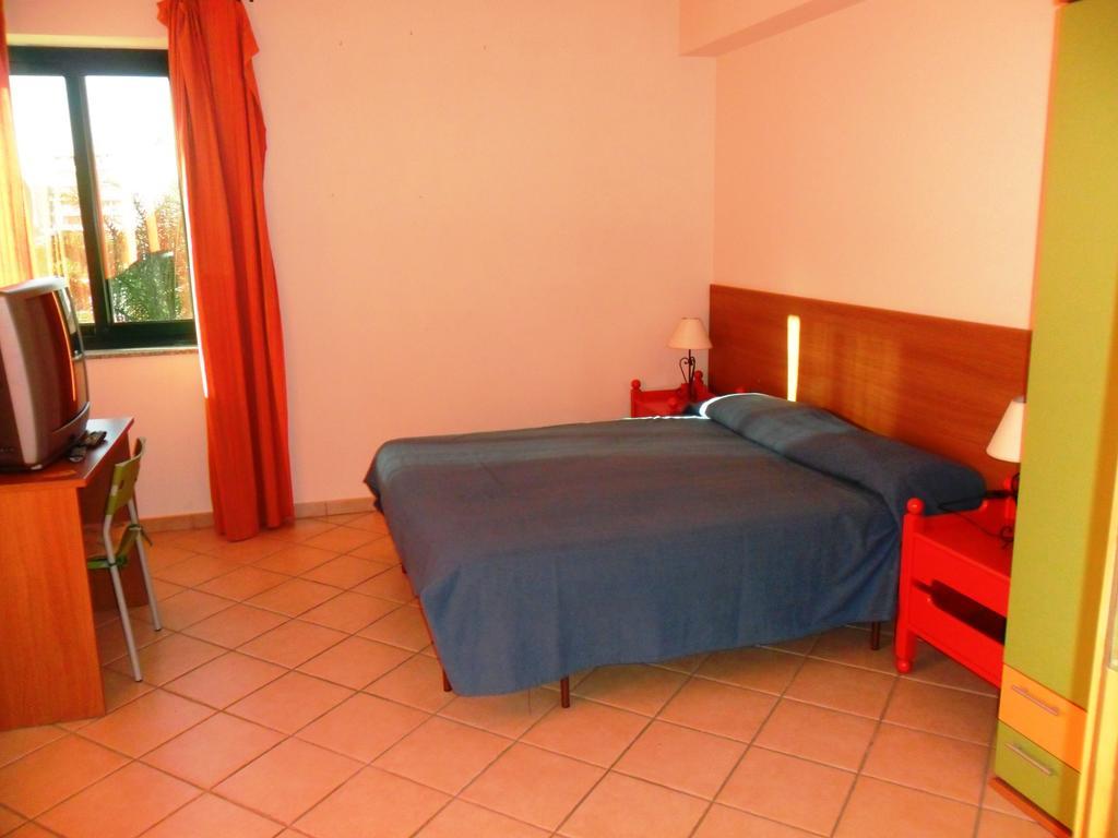 B&B Il Cocus Milazzo Habitación foto